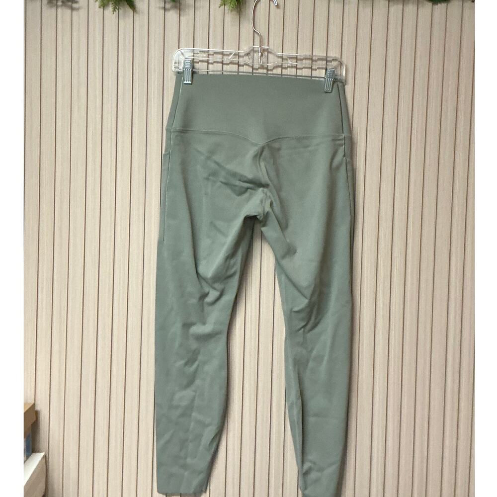 Nike Universa Women's Medium-Support High-Waisted Leggings with Pockets Size L - Picture 2 of 5